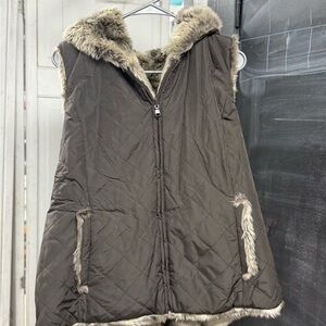Women's Faux Fur versatile Quilted Vest
